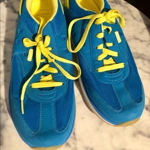 NWOT Men’s Crocs (Sz. 9)